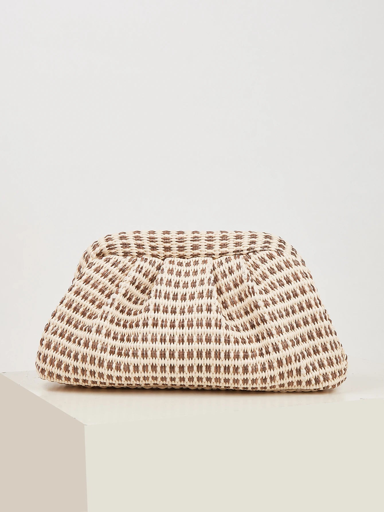 Woven Cloud Flower Handbag