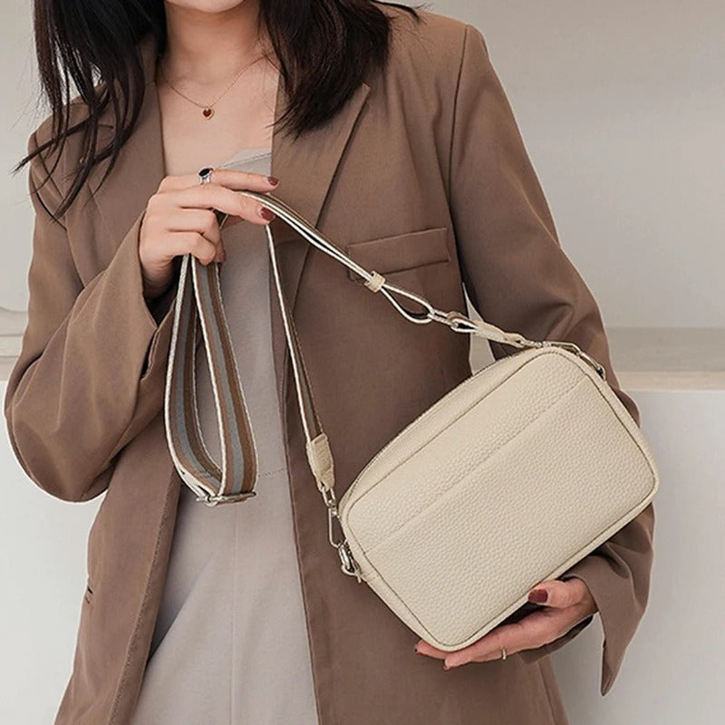 Contrast Strap Crossbody Shoulder Bag