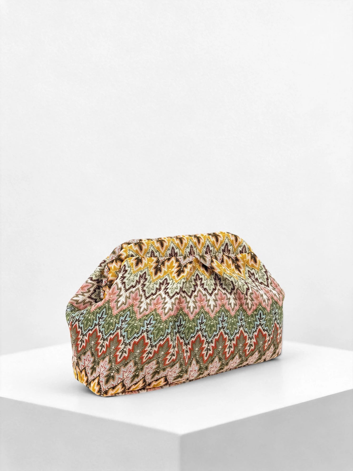 Bohemian Jacquard Knitted Clutch Bag with Pleated Cloud Design