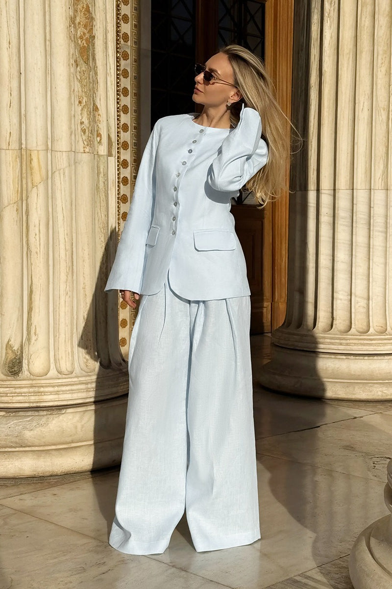Wide-leg pants with a polished tailored silhouette