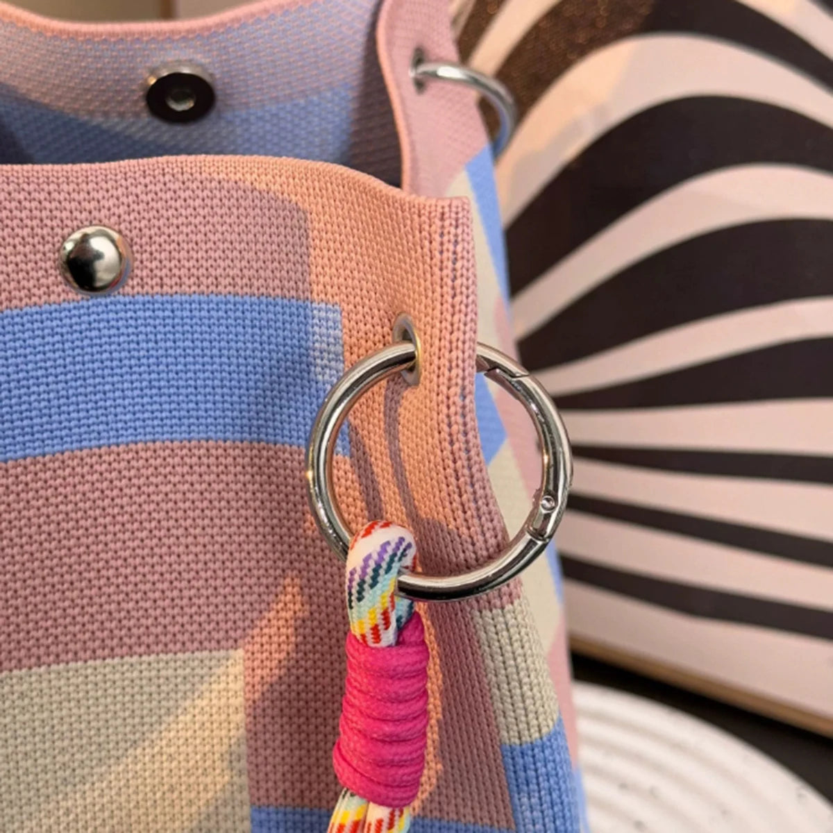 Colorblock Knitted Retro Bucket Handbag