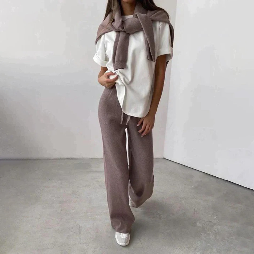 Close-up of the brown knit texture on the two-piece set