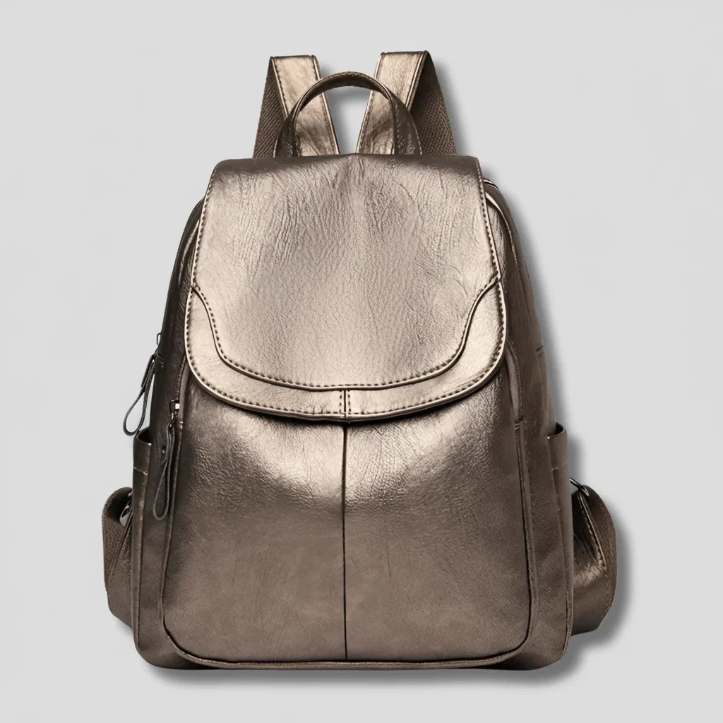 Backpack zipper and secure closure detail