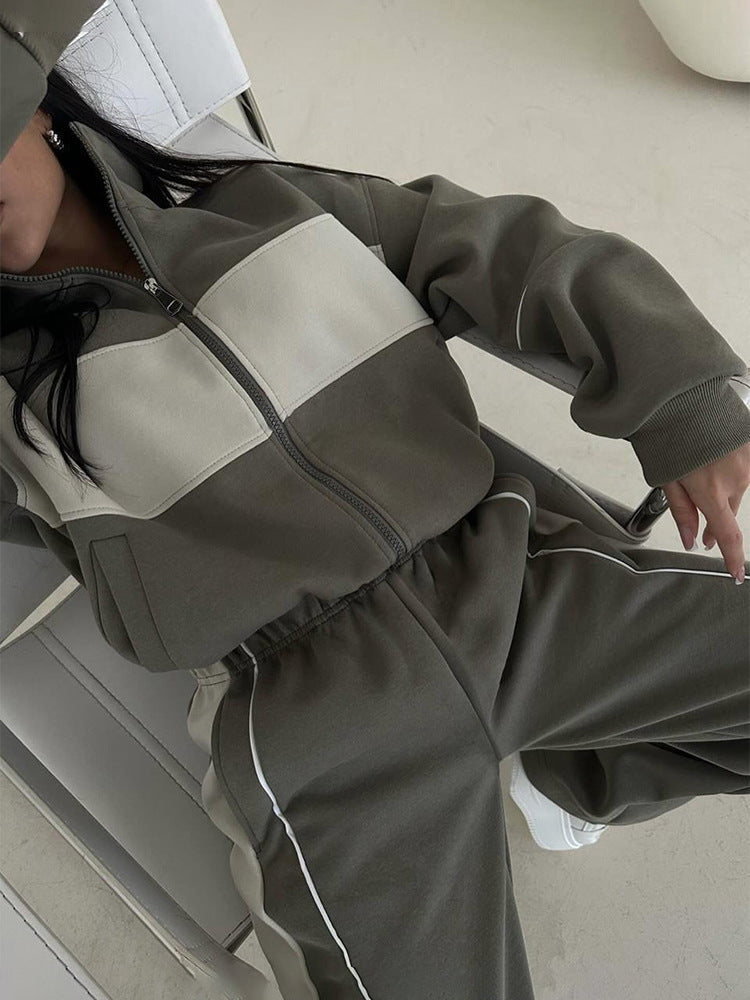 Women's Two-Piece Tracksuit Set With Full-Zip Jacket