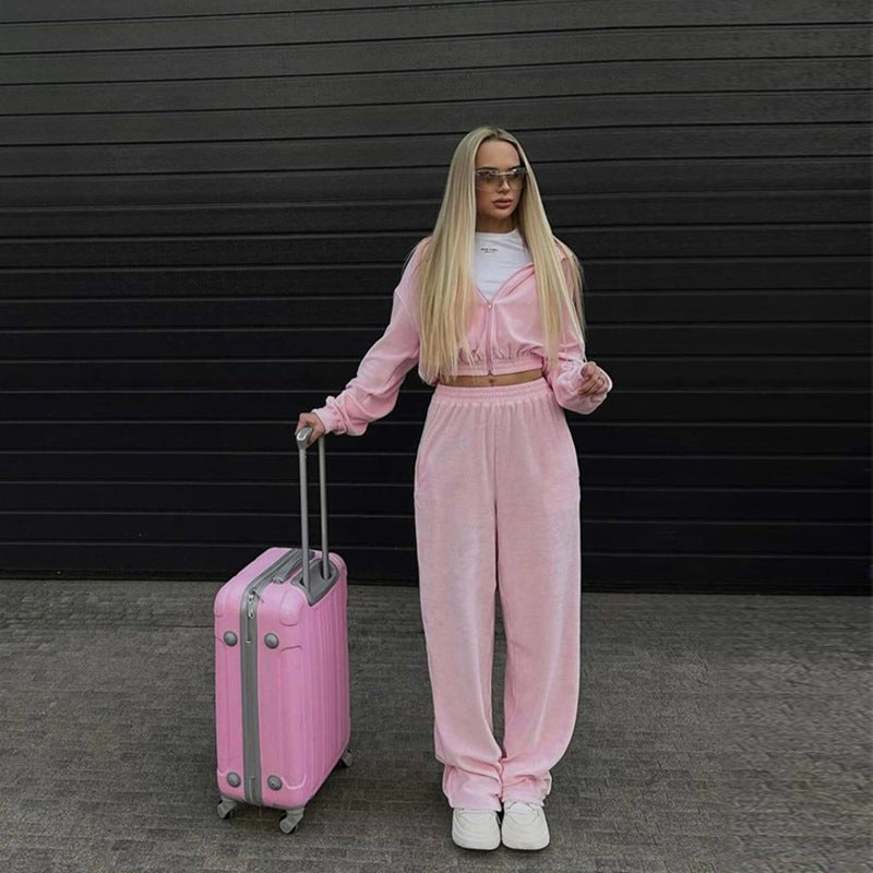 Women's velvet tracksuit with cropped hoodie and high-waisted joggers