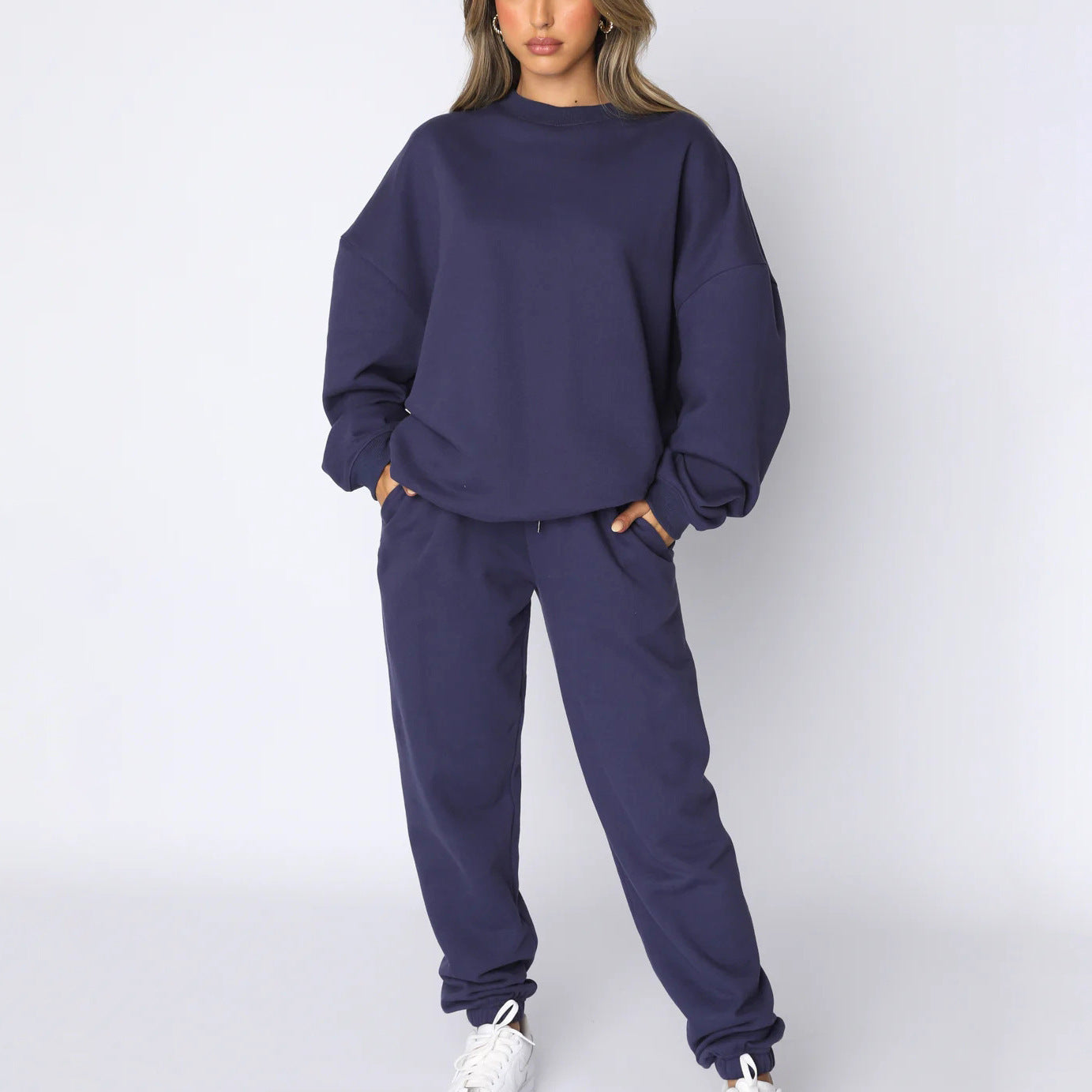 Women's Oversized Fleece Lounge Set With Sweatshirt And Joggers