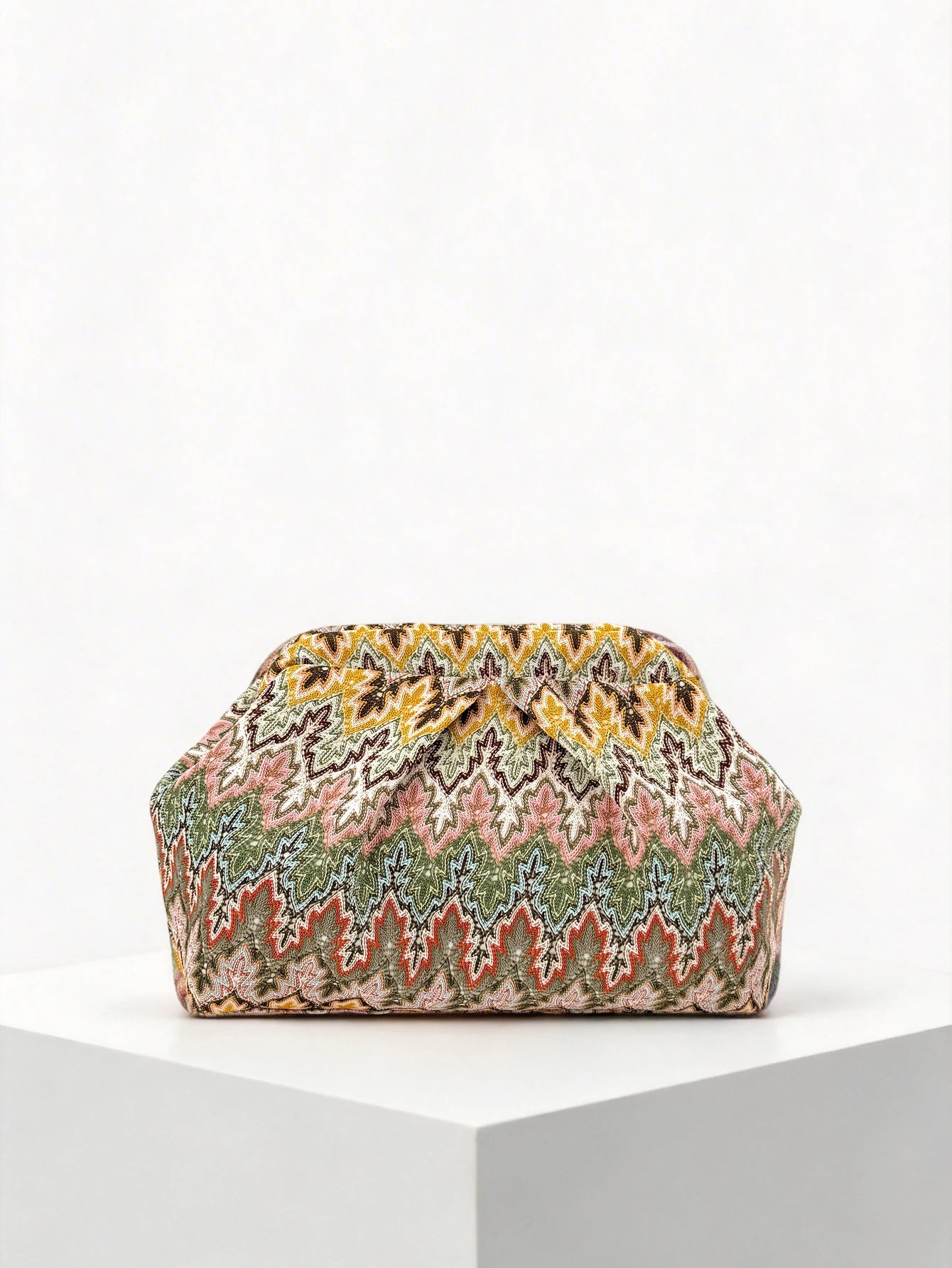 Bohemian Jacquard Knitted Clutch Bag with Pleated Cloud Design
