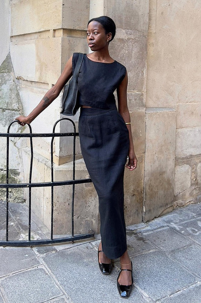 Two-piece women's vest and midi skirt set for versatile styling