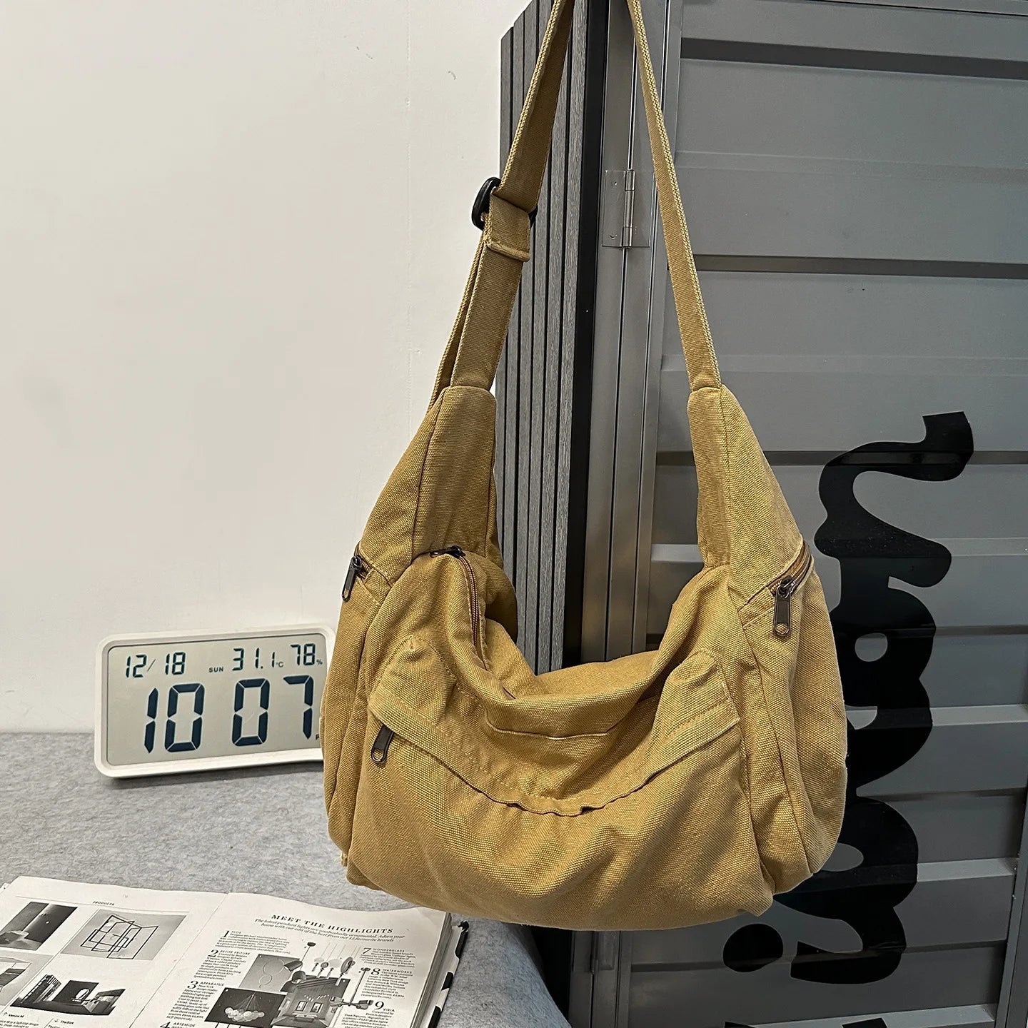 Women's Cotton Canvas Messenger Bag