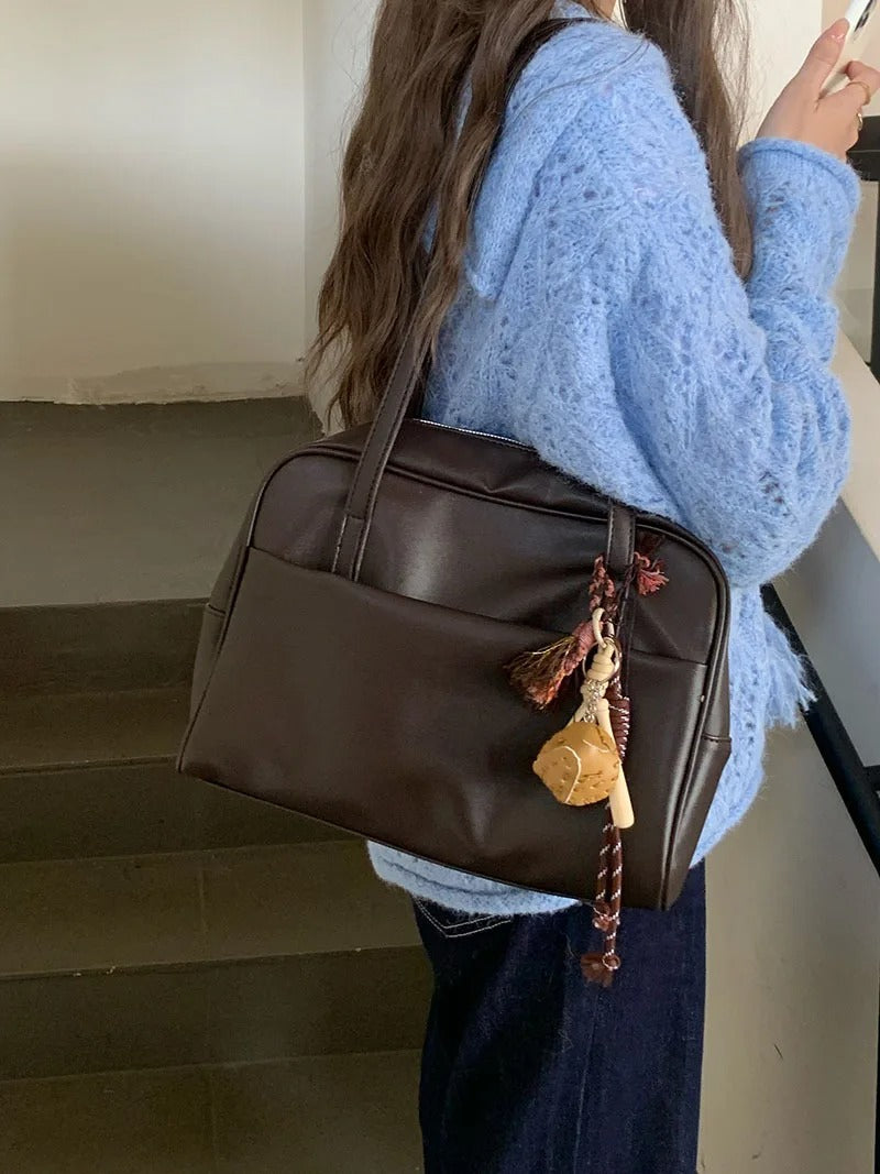 Chic Leather Tote Bag