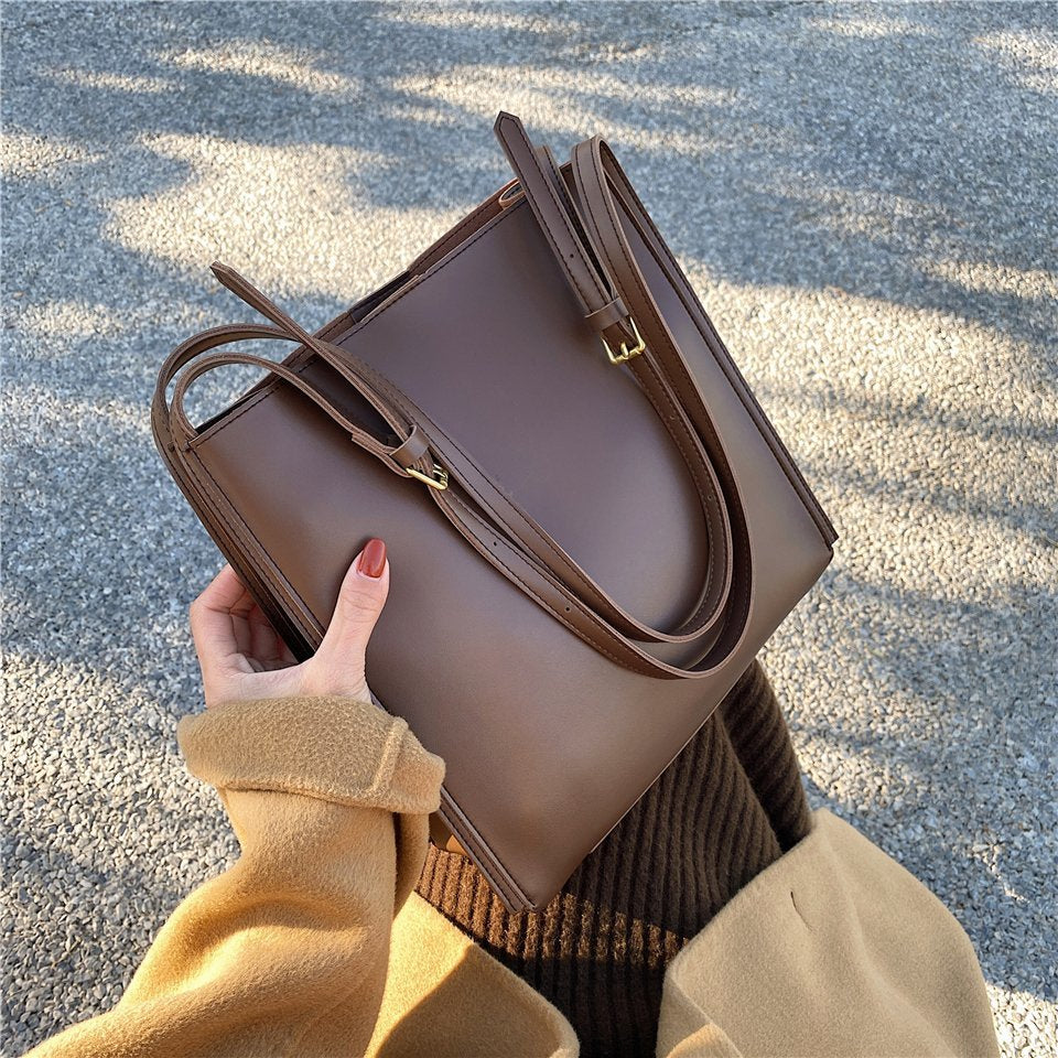 Vegan Leather Mini olive