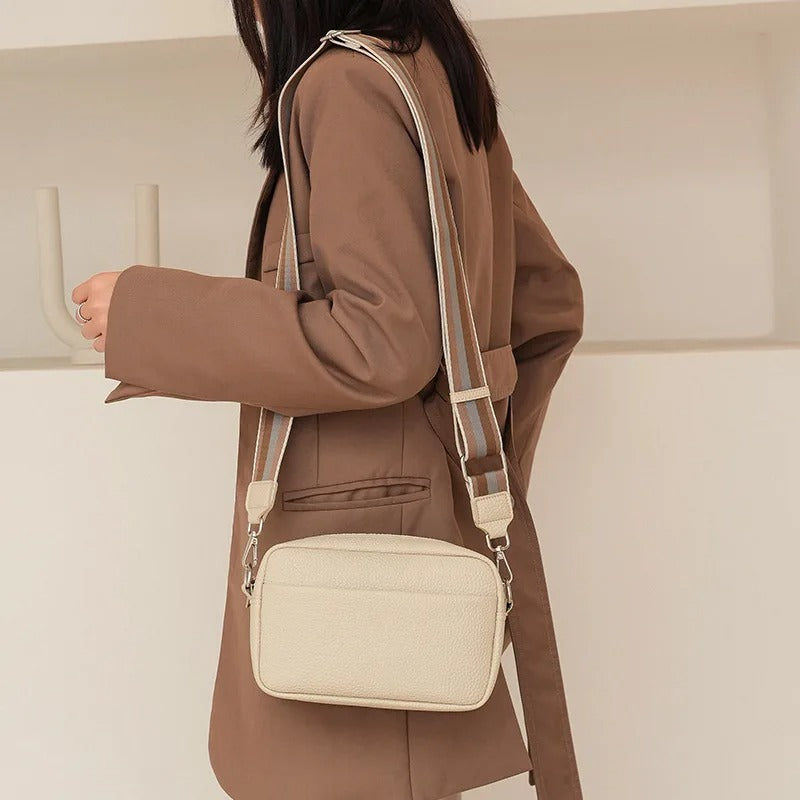 Contrast Strap Crossbody Shoulder Bag