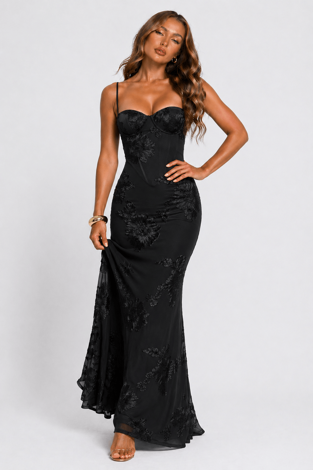Flowing full-length skirt of the women's floral jacquard dress