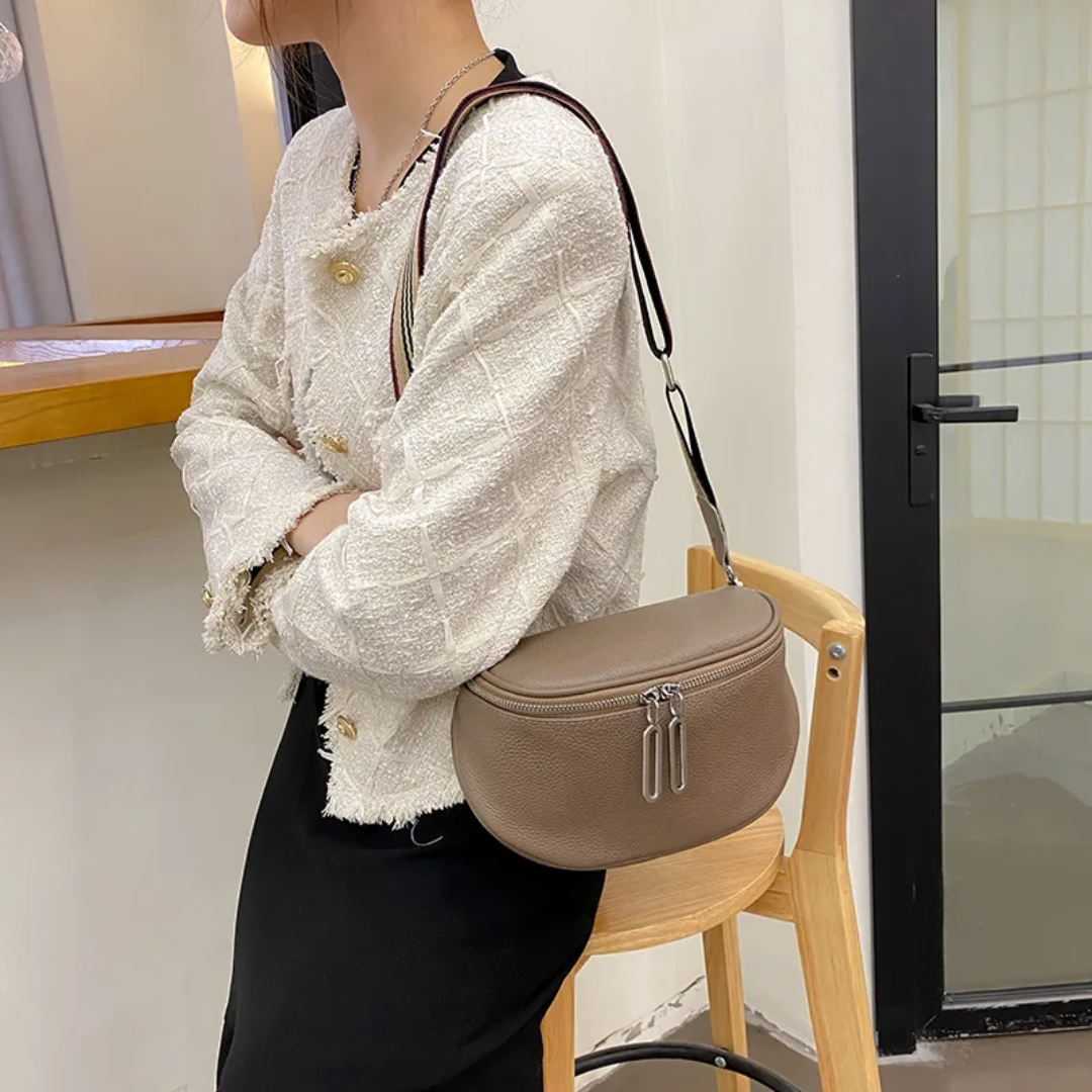 Compact Leather Saddle Bag for Everyday Essentials