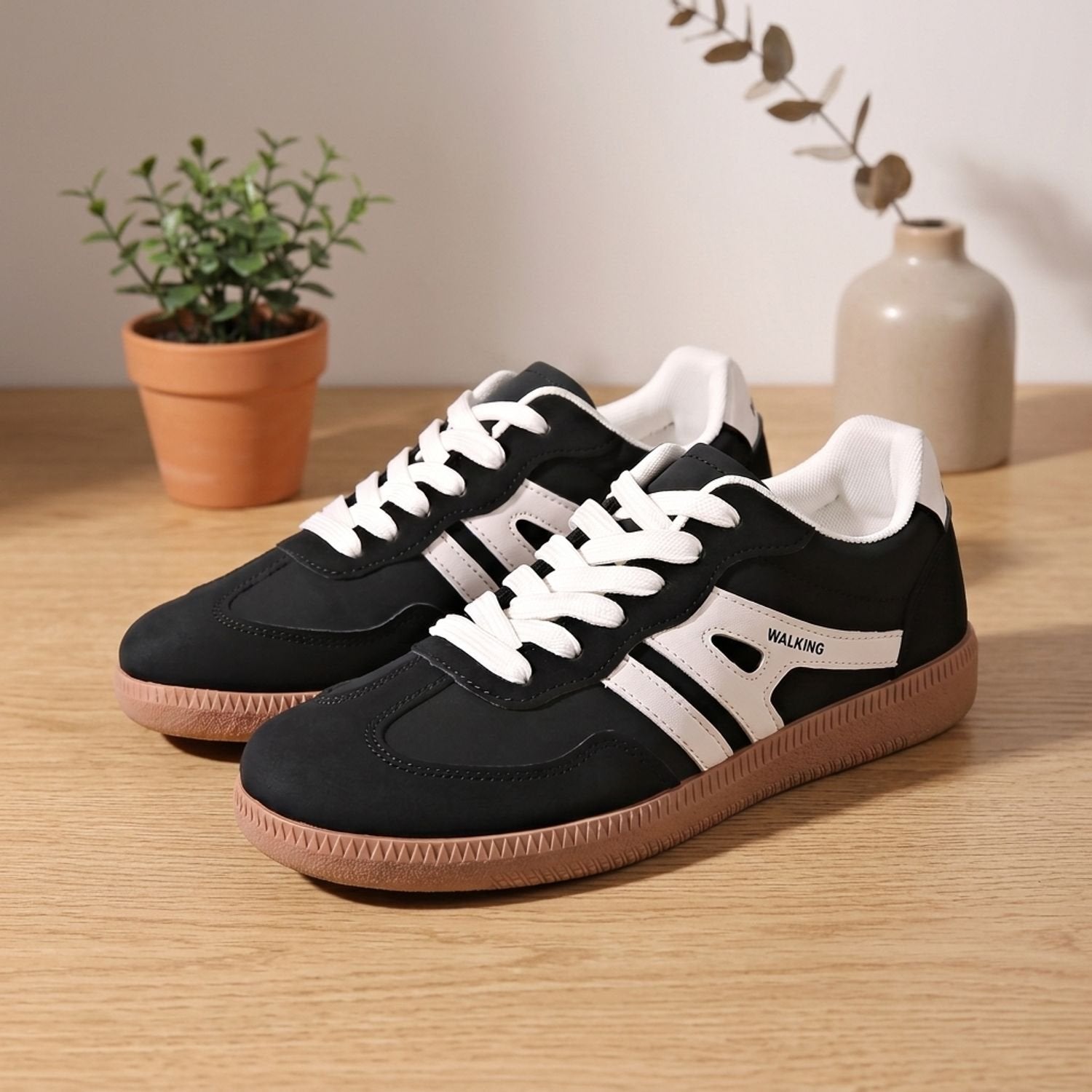 Women's Height-Boosting Lace-Up Sneakers