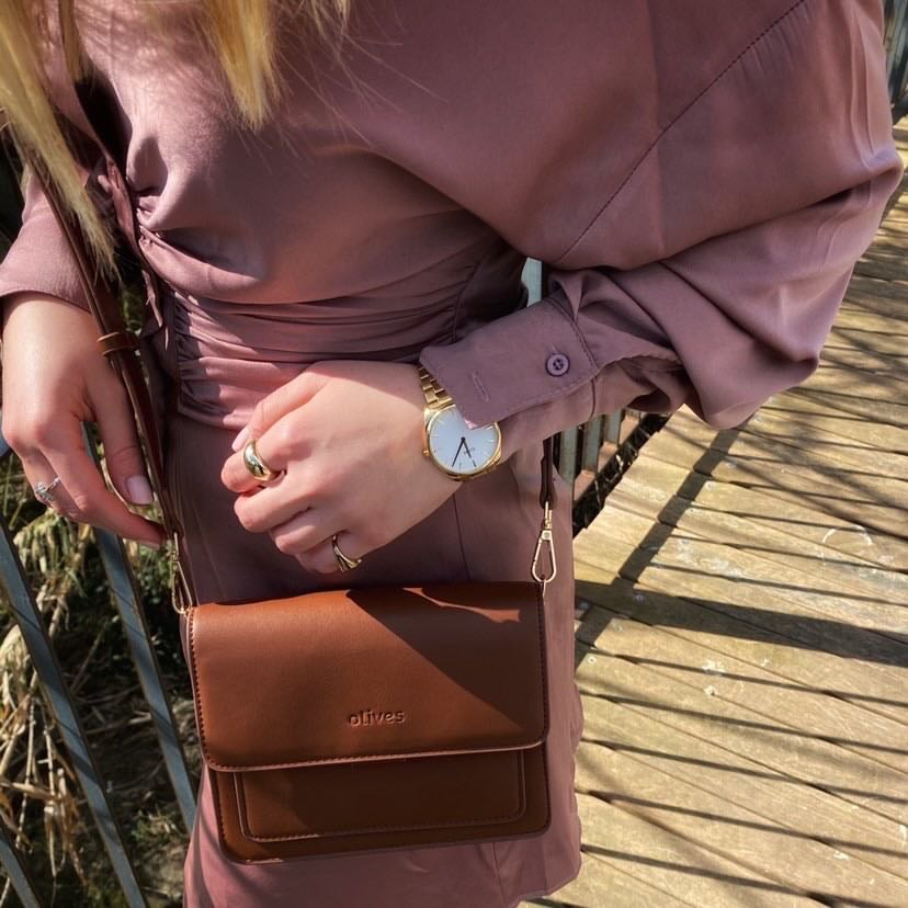 Brown #color_brown